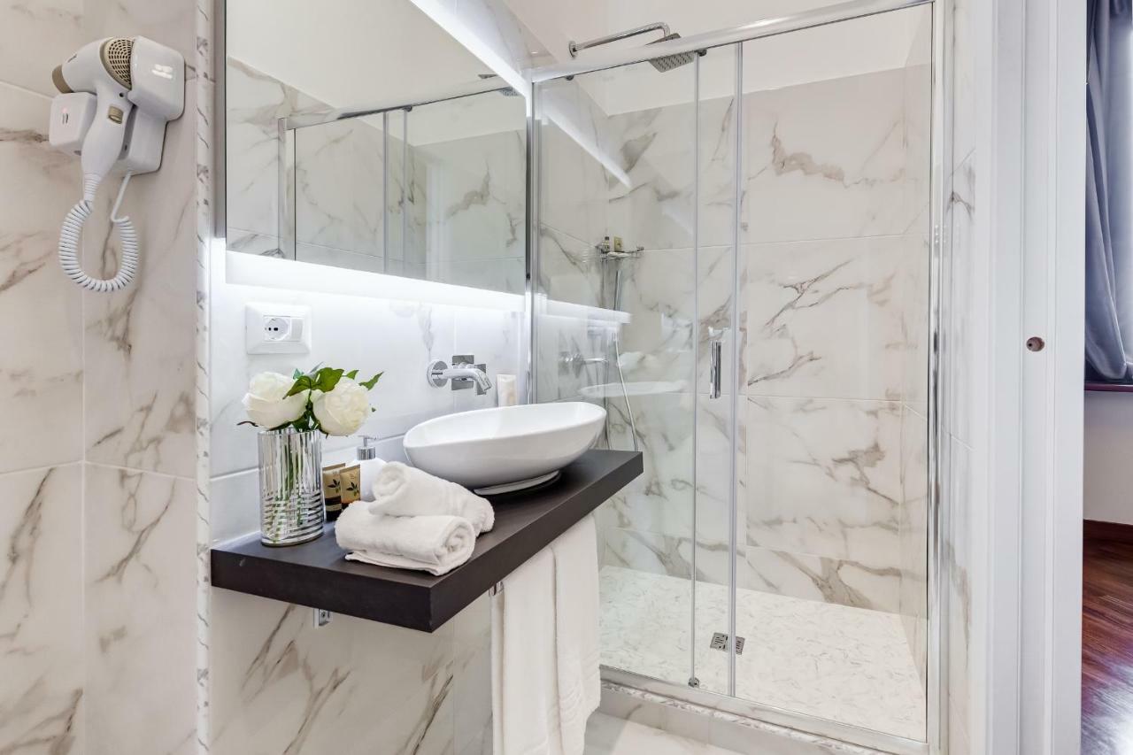 Trevi Private Suites By Premium Suites Collection Рим Экстерьер фото