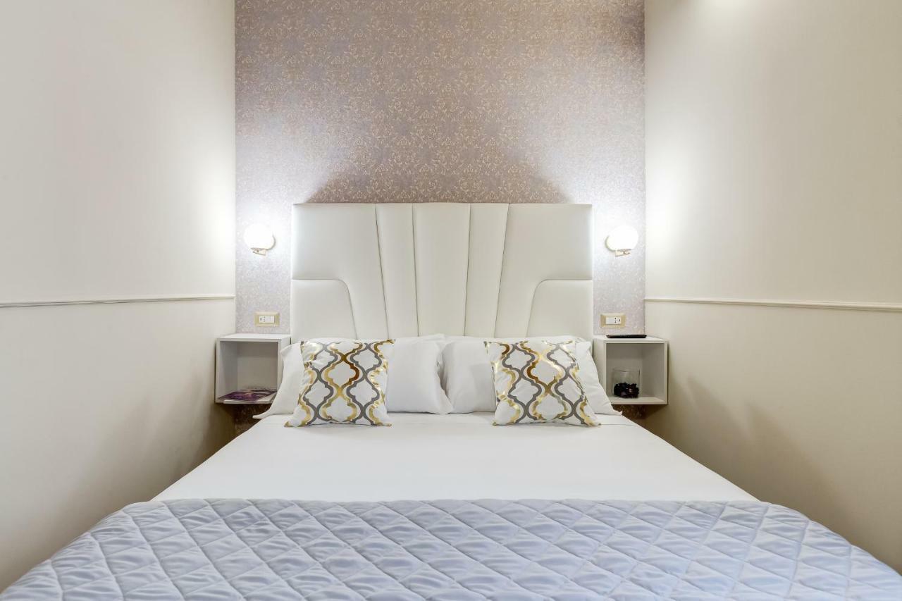 Trevi Private Suites By Premium Suites Collection Рим Экстерьер фото